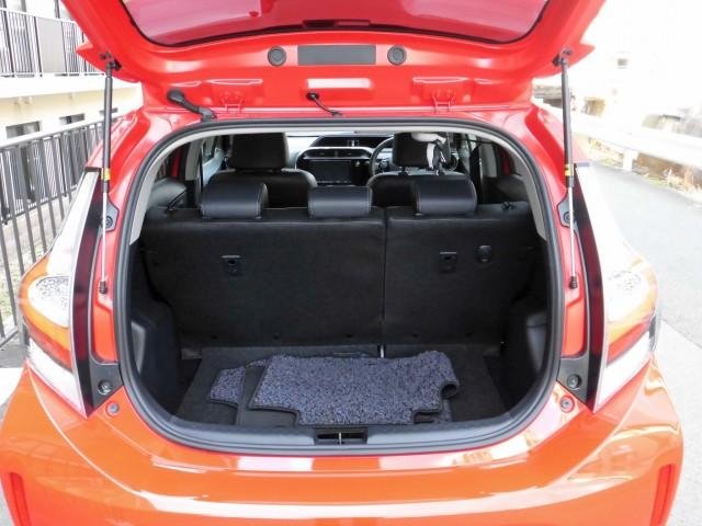 
								TOYOTA AQUA full									