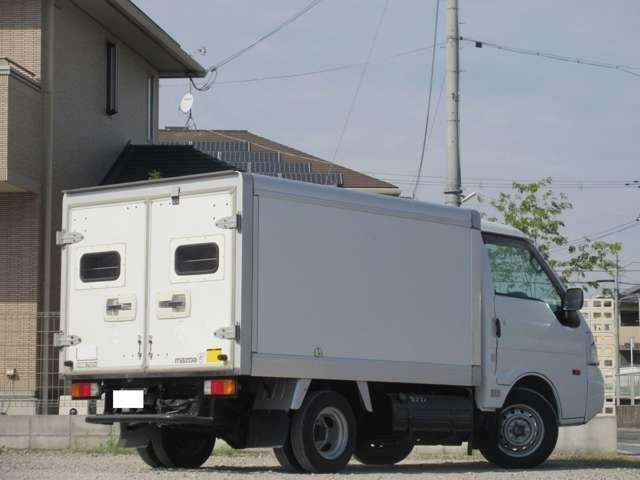 
								MAZDA BONGO TRUCK full									