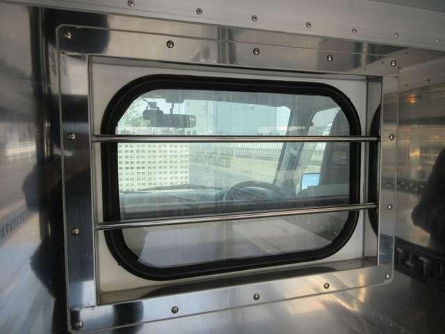 
								MAZDA BONGO TRUCK full									