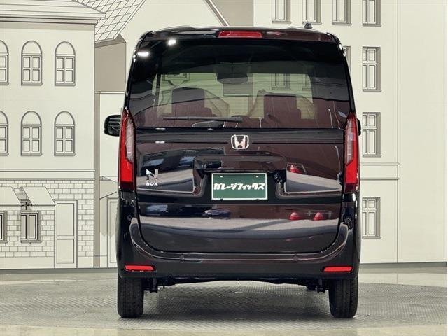 
								HONDA N-BOX full									