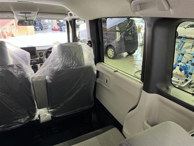 
								HONDA N-BOX full									