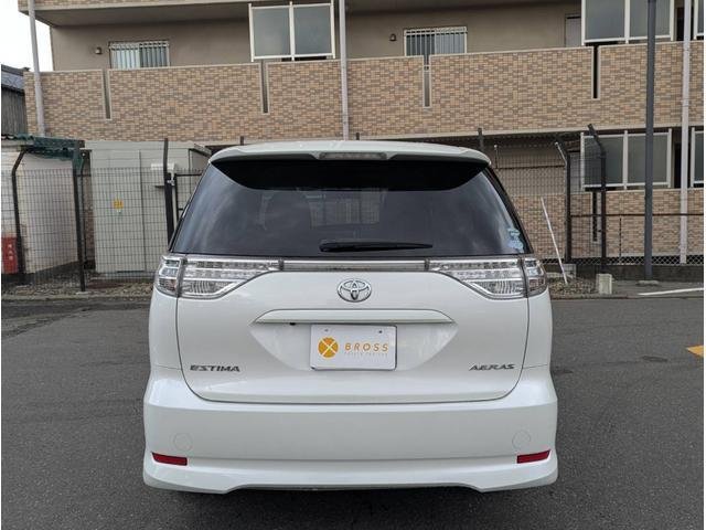 
								TOYOTA ESTIMA full									