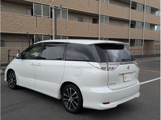 
								TOYOTA ESTIMA full									