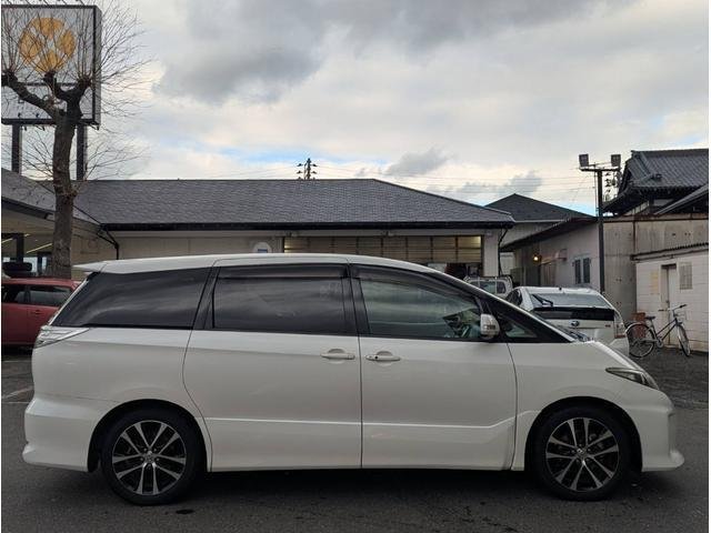 
								TOYOTA ESTIMA full									