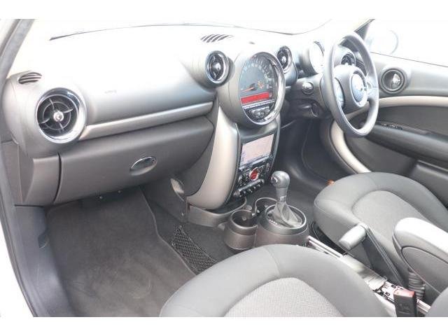 
								MINI COOPER CROSSOVER full									