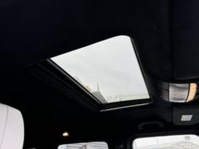 
								MERCEDES CLASS G 4000 full									