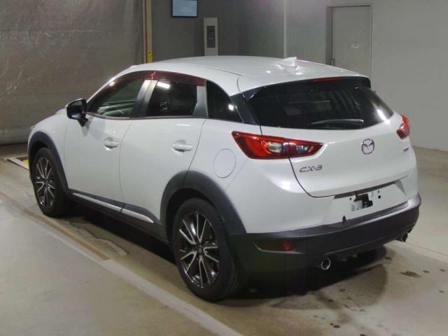 
								MAZDA CX-3 full									