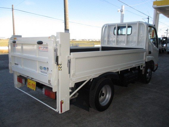 
								TOYOTA DYNA TRUCK full									