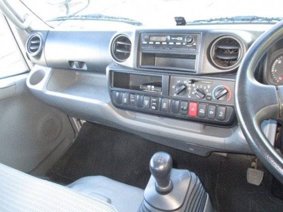 
								TOYOTA DYNA TRUCK full									