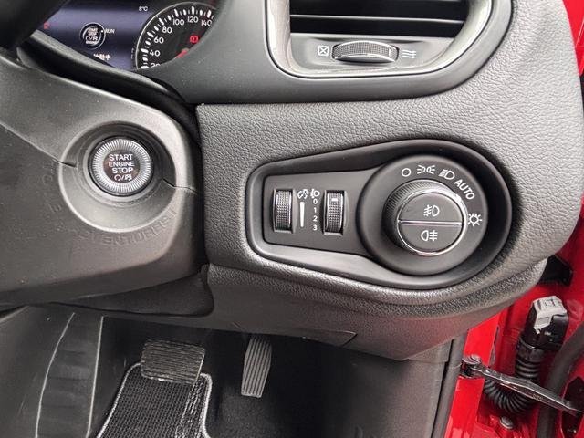 
								JEEP RENEGADES full									