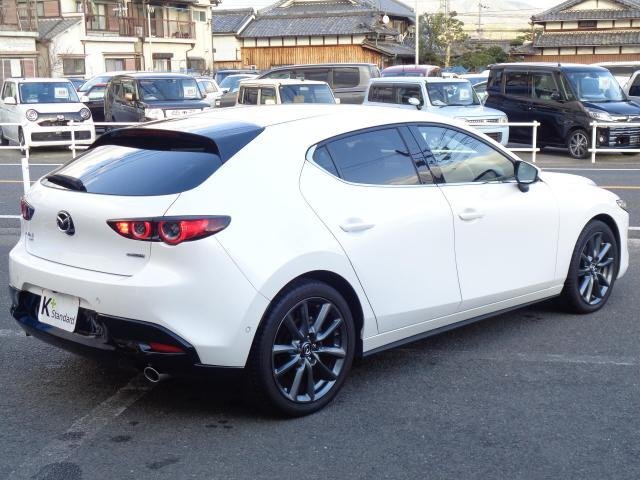
								MAZDA MAZDA3 FASTBACK full									