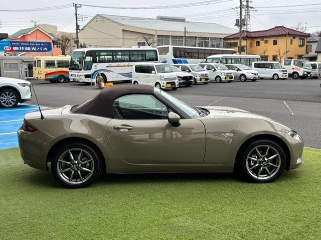 
								MAZDA MX-5 full									