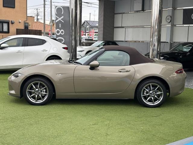 
								MAZDA MX-5 full									