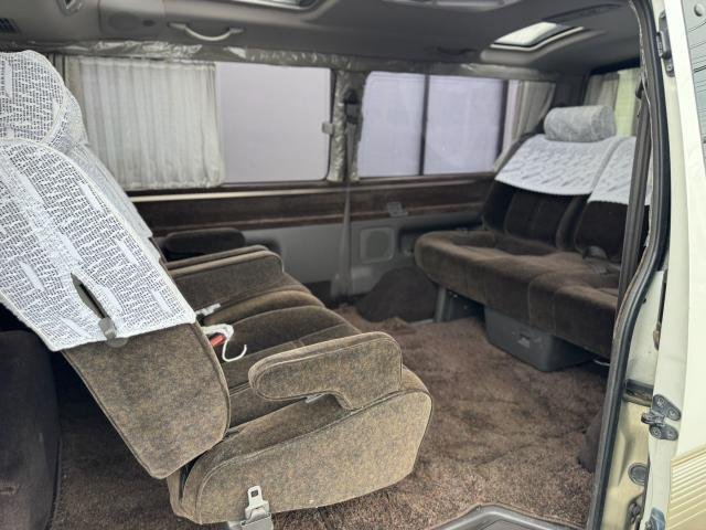 
								TOYOTA HIACE WAGON full									