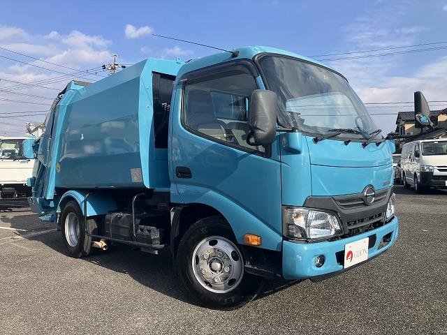 
								HINO DUTRO full									