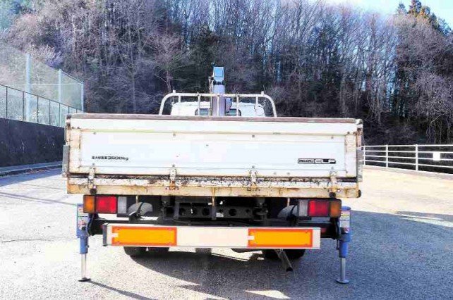 
								ISUZU ELF TRUCK full									