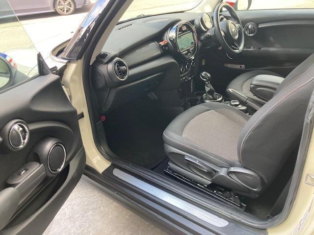
								MINI COOPER full									