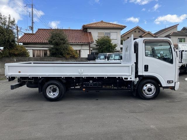 
								ISUZU ELF TRUCK full									