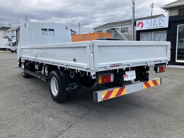
								ISUZU ELF TRUCK full									