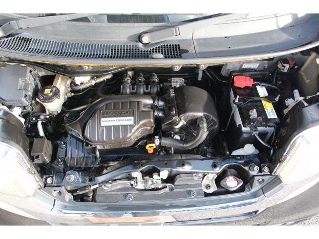 
								HONDA N-BOX CUSTOM full									