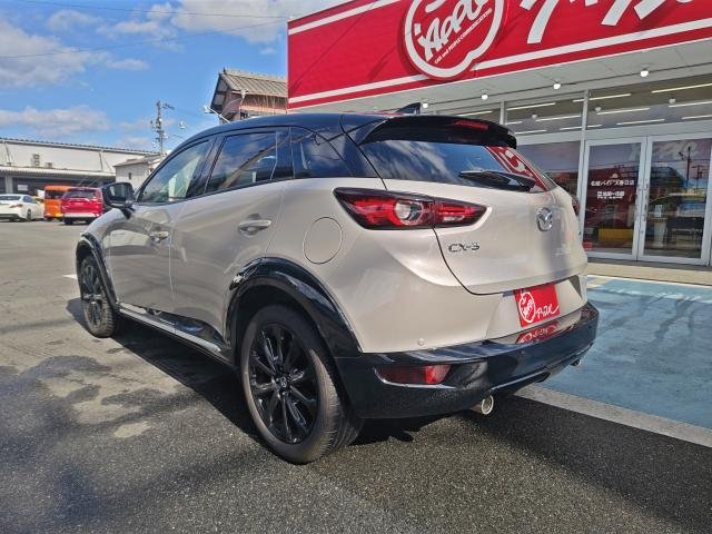 
								MAZDA CX-3 full									