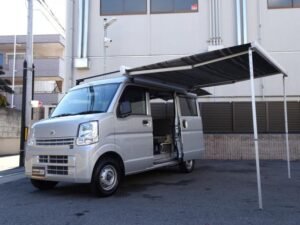 NISSAN VAN