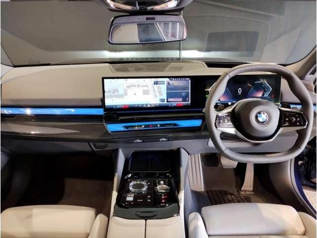 
								BMW 5 SERIES full									