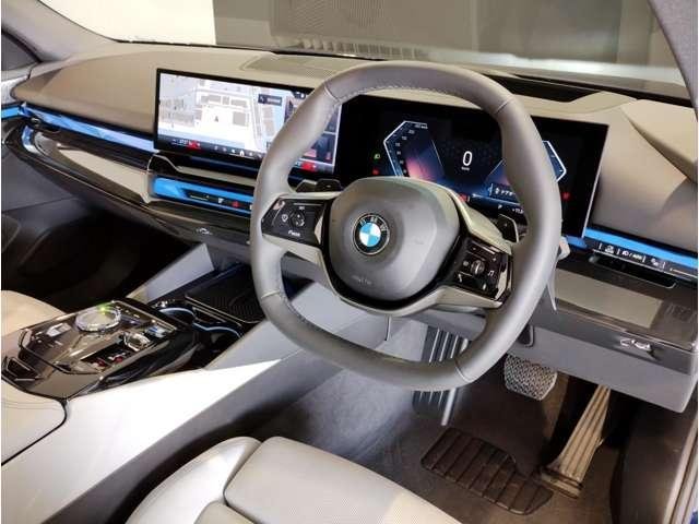 
								BMW 5 SERIES full									