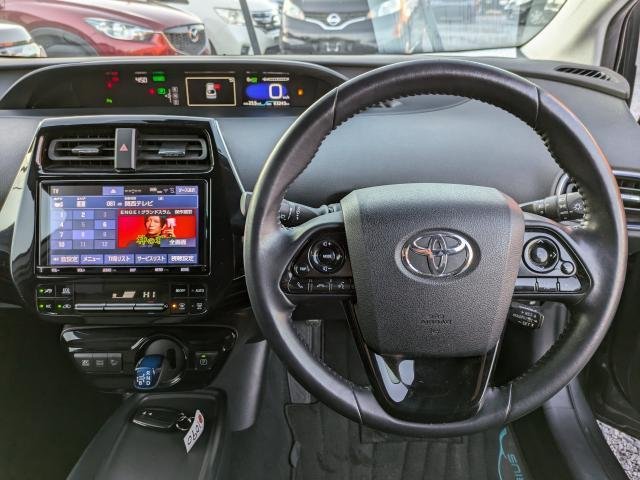 
								TOYOTA PRIUS full									