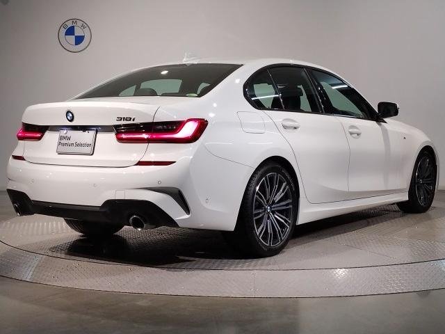 
								BMW 3 SERIES full									