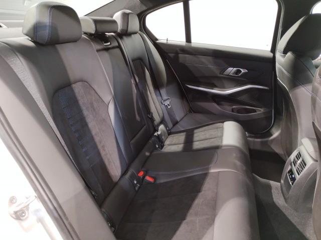 
								BMW 3 SERIES full									