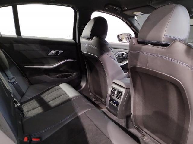 
								BMW 3 SERIES full									