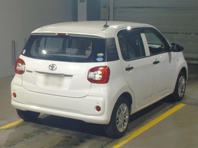 
								TOYOTA PASSO full									