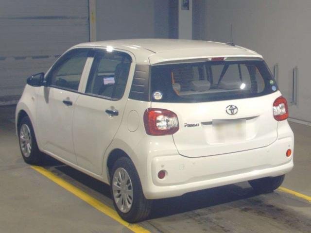 
								TOYOTA PASSO full									