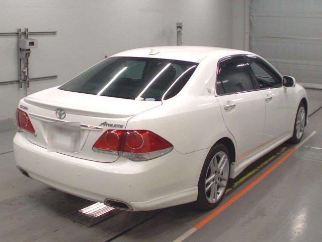 
								TOYOTA CROWN full									