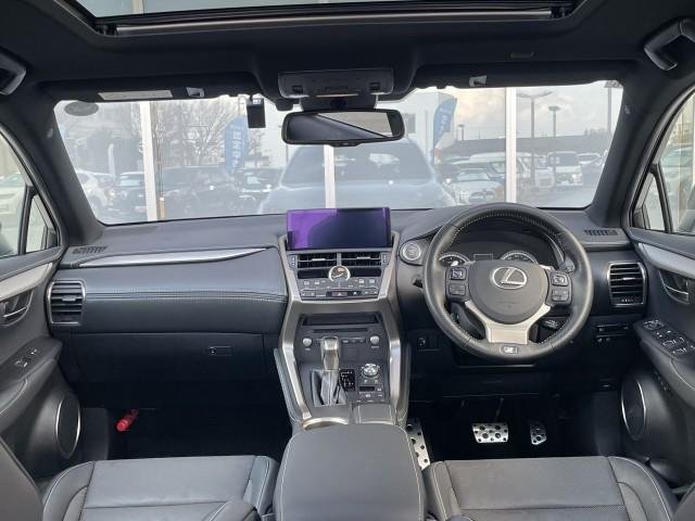
								LEXUS NX full									