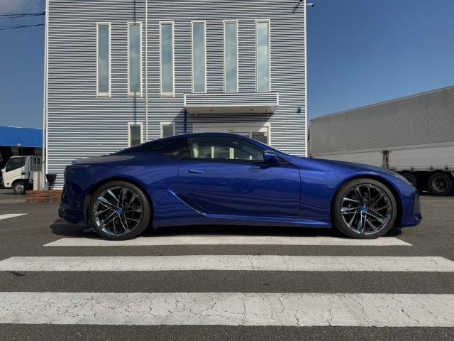 
								LEXUS LC full									
