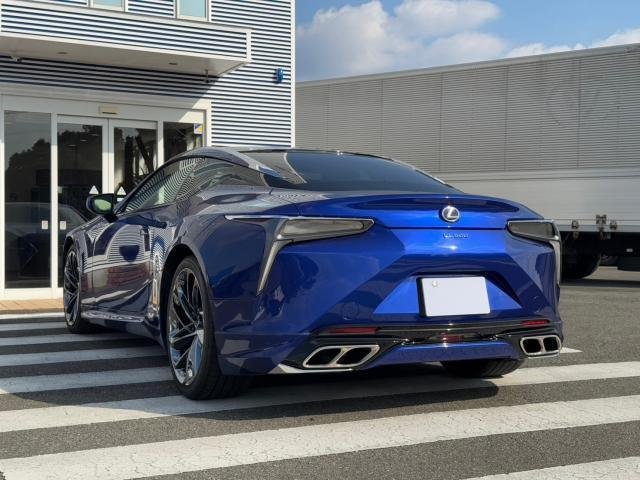 
								LEXUS LC full									