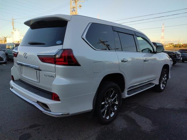 
								LEXUS LX full									