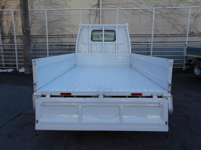 
								NISSAN VANETTE TRUCK full									