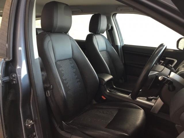 
								LAND ROVER DISCOVERY full									