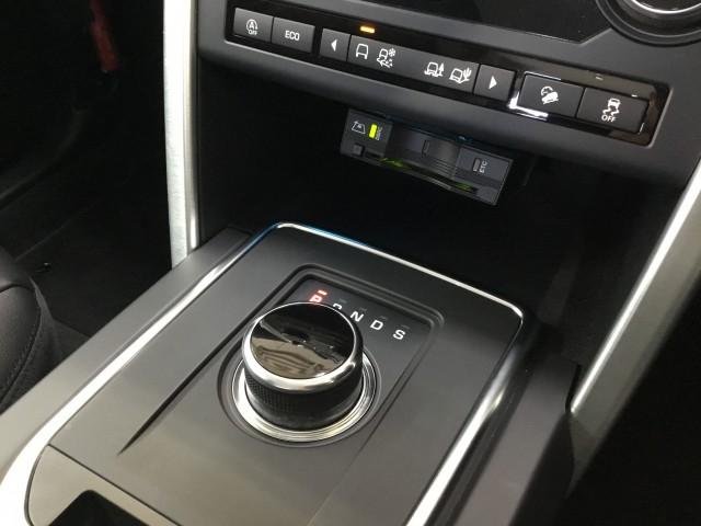 
								LAND ROVER DISCOVERY full									
