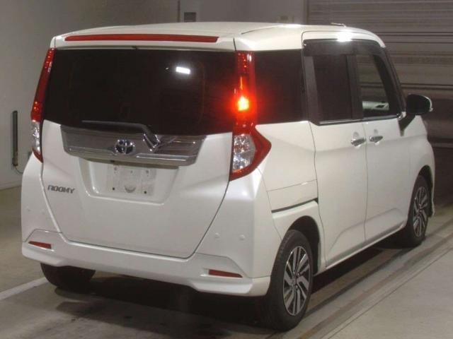 
								TOYOTA ROOMY full									