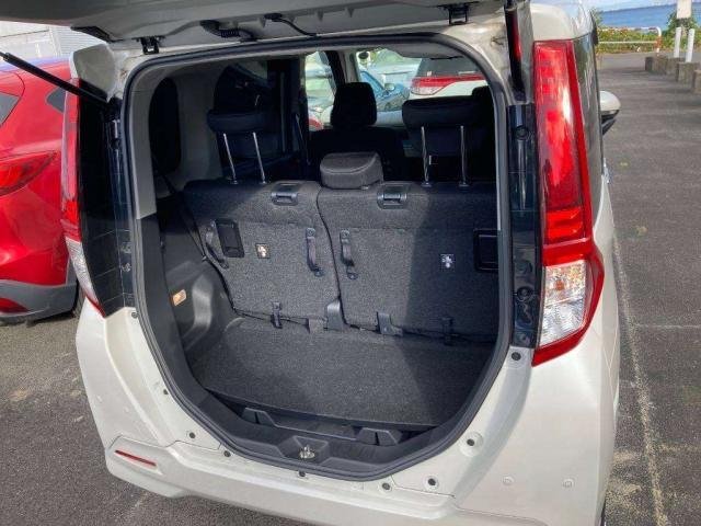 
								TOYOTA ROOMY full									