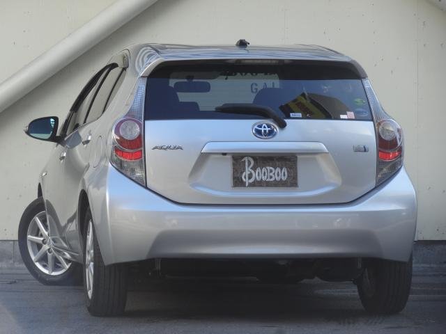 
								TOYOTA AQUA full									