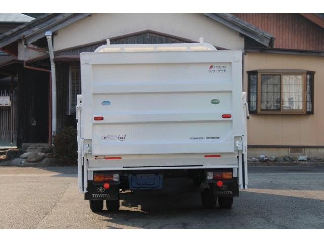
								TOYOTA DYNA TRUCK full									
