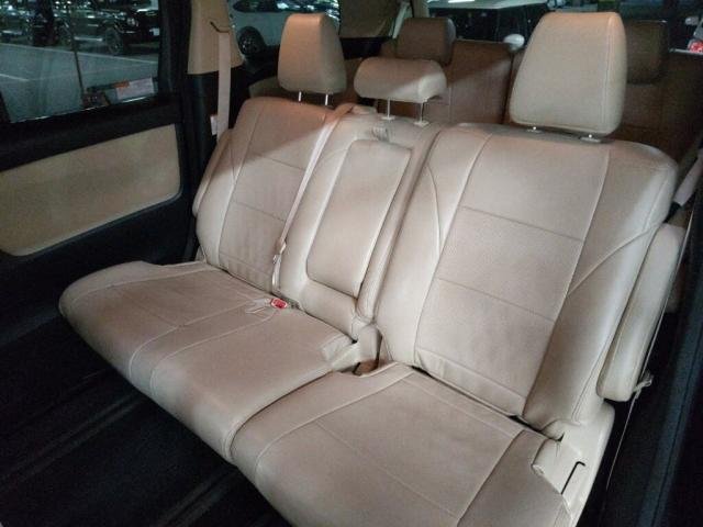 
								TOYOTA ALPHARD full									