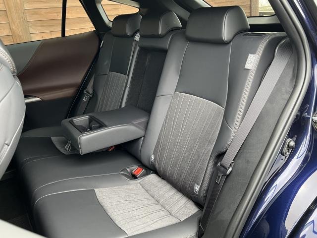 
								TOYOTA HARRIER full									