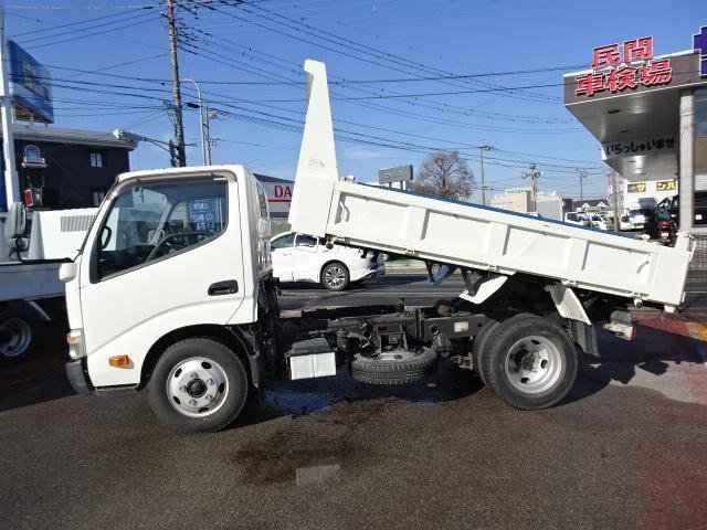 
								MITSUBISHI FUSO full									