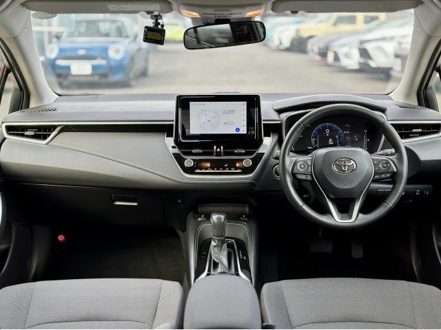 
								TOYOTA COROLLA TOURING full									